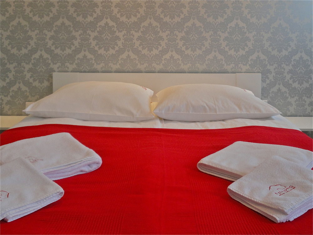Adler Bed&Breakfast Apartment Lodz  Exterior photo